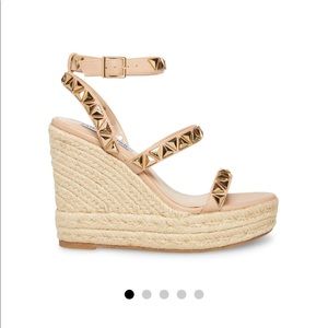 Sessions Tan Wedges